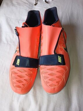 Nike Coral Orange Athletic Shoes with Navy Strap